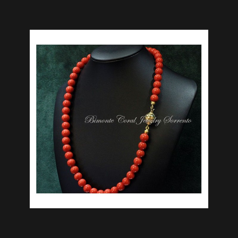 "From 8  mm to 9 mm" Red Italian Coral Necklace