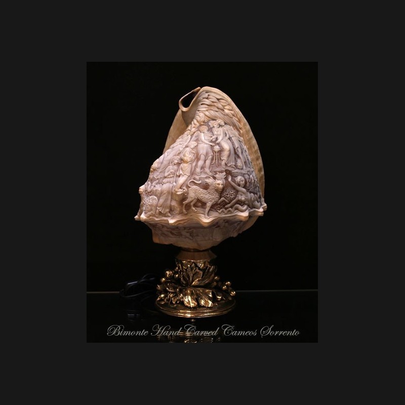 "Orfeo ed Euridice" Shell Cameo Lamp