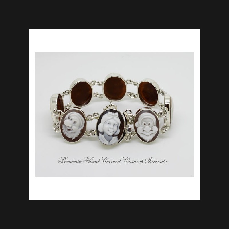 "SnowWhite and the Seven Dwarfs" Cameo Bracelet