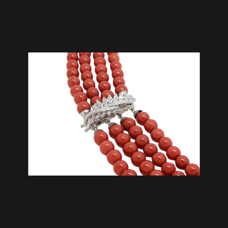 ''Liberty'' Four Strands Coral Necklace