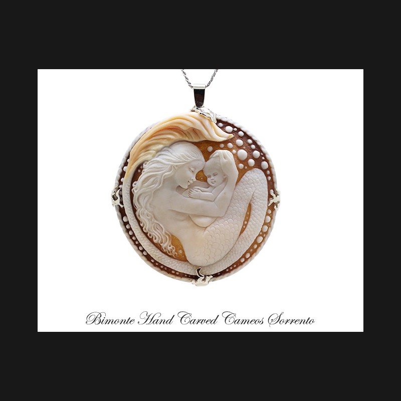 ''Sirena'' Cameo Necklace