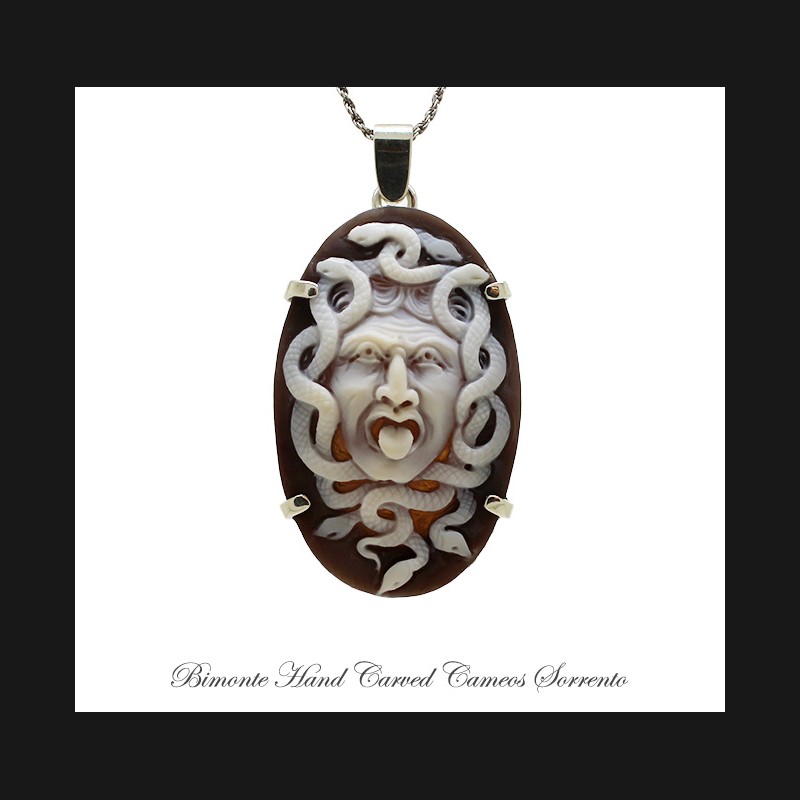 ''Apotropaico'' Cameo Necklace