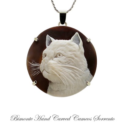 ''The Cat'' Cameo Necklace
