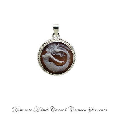 ''Siren of Sorrento'' Cameo Pendant