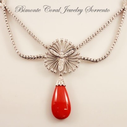 "Bucaneve" Coral and Diamonds Necklace