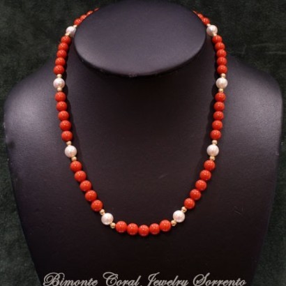 "Dalmare" Coral and Pearls Necklace